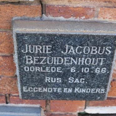 BEZUIDENHOUT Jurie Jacobus -1966