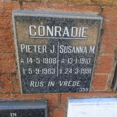 CONRADIE Pieter J. 1908-1983 &amp; Susanna M. 1910-1991
