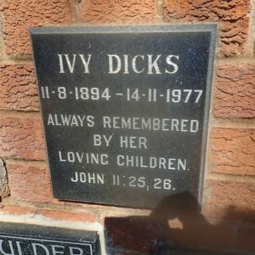 DICKS Ivy 1894-1977