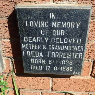 FORRESTER Freda 1898-1986