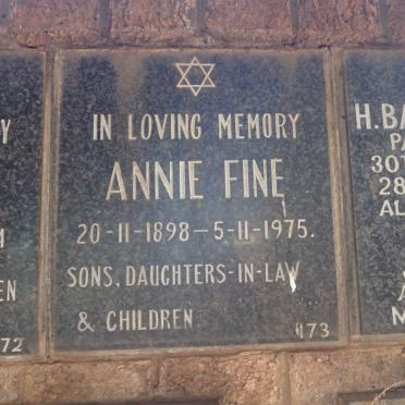 FINE Annie 1898-1975