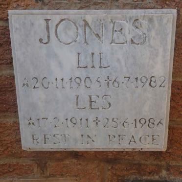 JONES Les 1911-1986 &amp; Lil 1906-1982