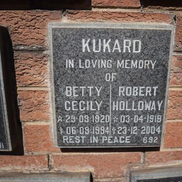 KUKARD Robert Holloway 1919-2004 &amp; Betty Cecily 1920-1994