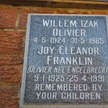 OLIVIER Willem Izak 1924-1965 &amp; Joy Eleanor voorheen FRANKLIN nee ENGELBRECHT 1925-1991