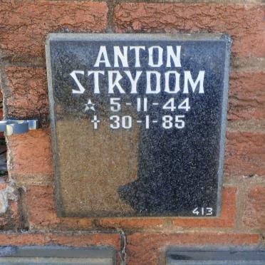 STRYDOM Anton 1944-1985