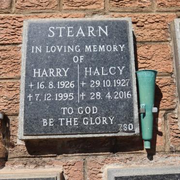 STEARN Harry 1926-1995 &amp; Halcy 1927-2016