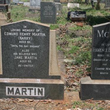 MARTIN Edmund Henry & Jane ::  MCCREATH Annie Louise 1880-1962 :: MCCREATH Florence Edith 1890-1975