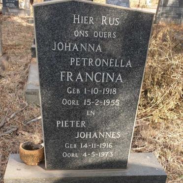 WESTHUIZEN Pieter Johannes, van der 1916-1973 & Johanna Petronella Francina 1918-1955