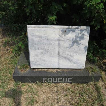 FOUCHE Andries Jacobus Petrus 1910-1984 & Susanna Helena Maria 1918-1984 _1