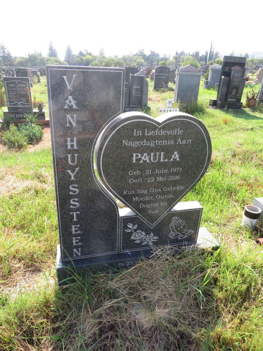 HUYSSTEEN Paula, van 1971-2016