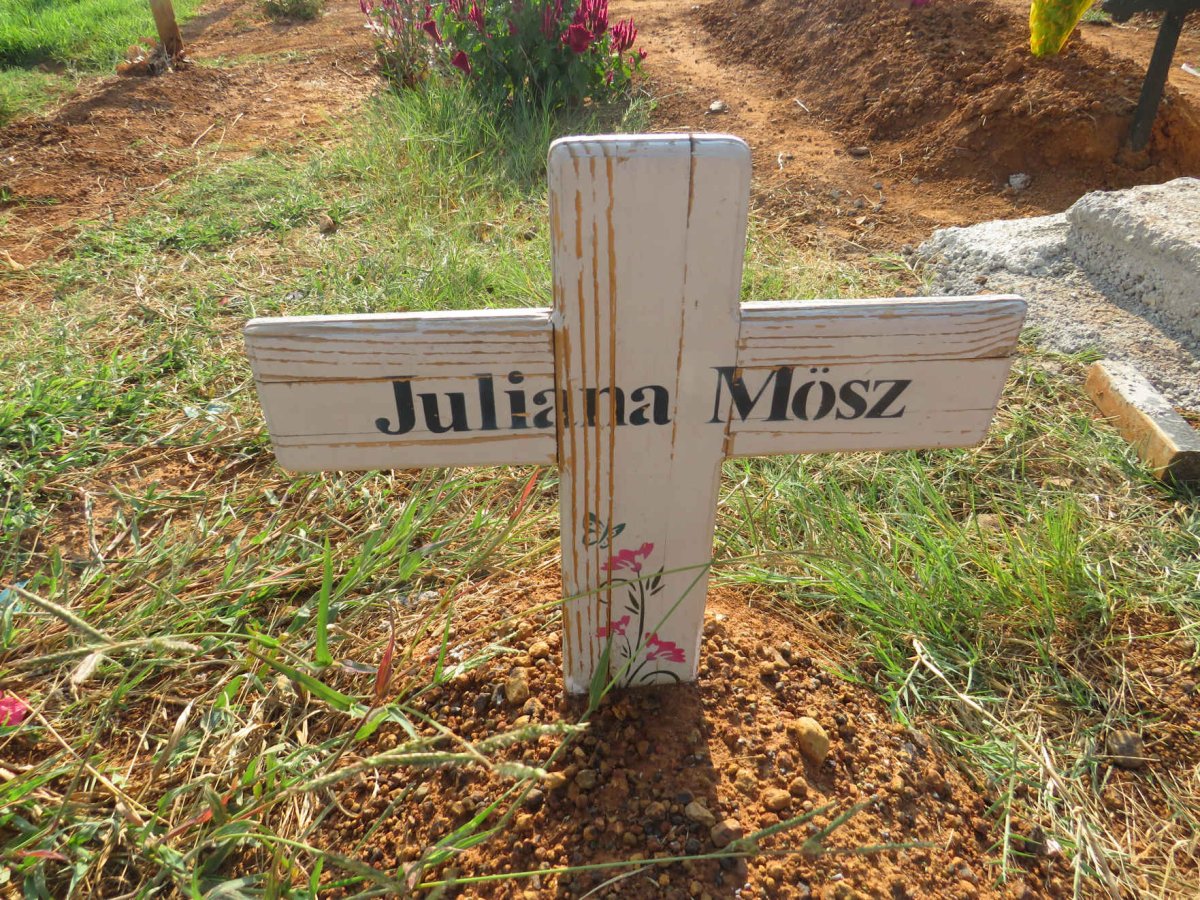 MOSZ Juliana