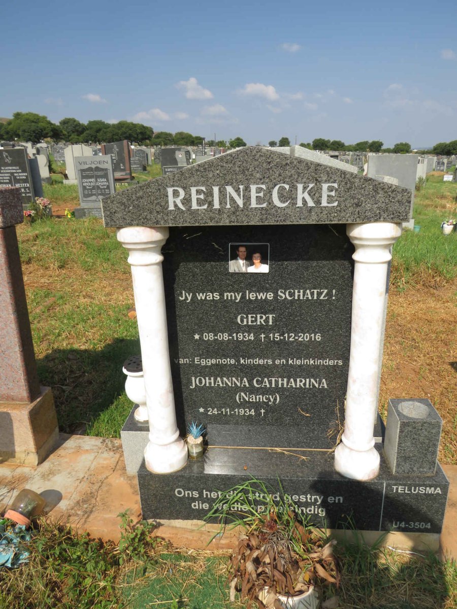 REINECKE Gert 1934-2016 & Johanna Catharina 1934- 