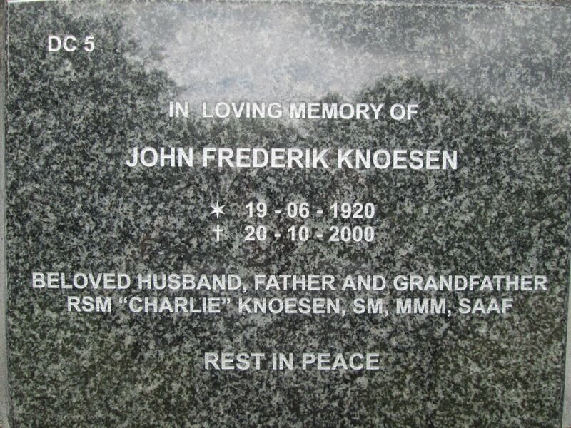 KNOESEN John Frederik 1920-2000