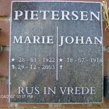 PIETERSEN Johan 1918- &amp; Marie 1922-2003