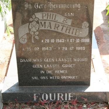 FOURIE Phil 1943-1998 &amp; Marthie 1943-1989