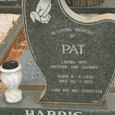 HARRIS Pat 1932-1993