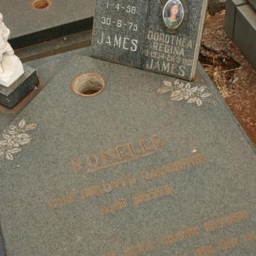 JAMES Dorothea Regina 1934-1981 :: JAMES Ronelle 1958-1975 