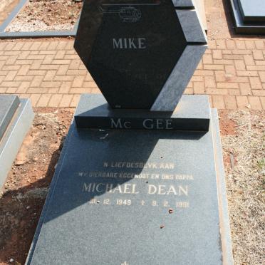 McGEE Michael Dean 1949-1991