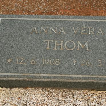 THOM Anna Vera 1908-1986