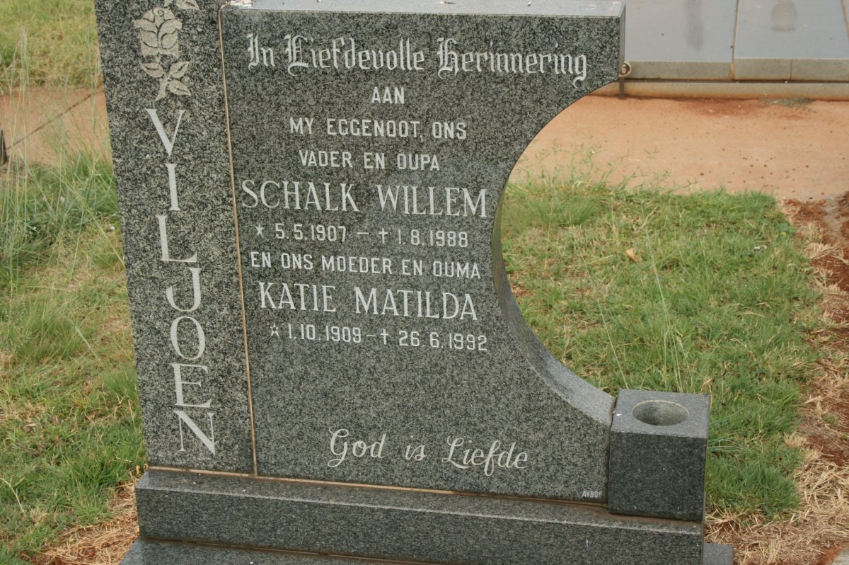 VILJOEN Schalk Willem 1907-1988 &amp; Katie Matilda 1909-1992