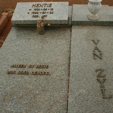 ZYL Hentie, van 1921-1986