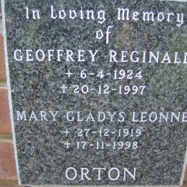 ORTON Geoffrey Reginald 1924-1997 &amp; Mary Gladys Leonne 1919-1998