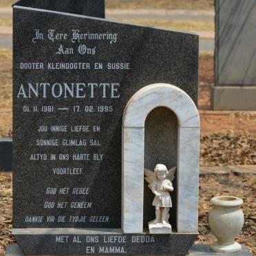 COETZEE Antonette 1981-1995