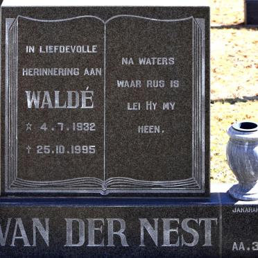 NEST Waldé, van der 1932-1995