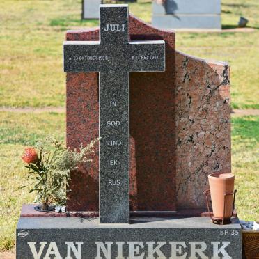 NIEKERK Juli, van 1964-2007