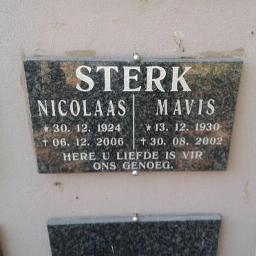 STERK Nicolaas 1924-2006 &amp; Mavis 1930-2002