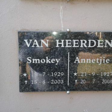 HEERDEN Smokey, van 1929-2003 &amp; Annetjie 1927-2008