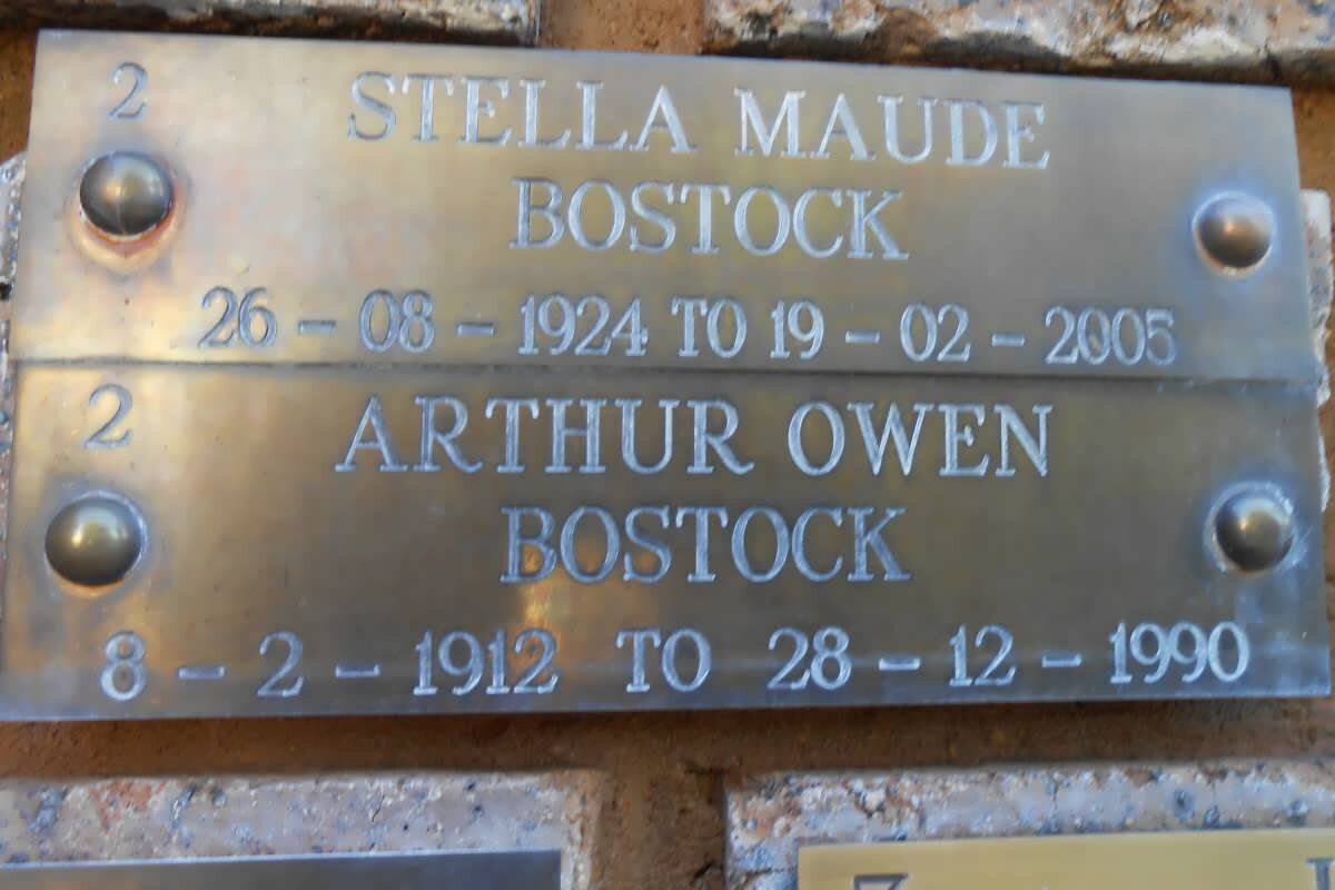 BOSTOCK Arthur Owen 1912-1990 &amp; Stella Maude 1924-2005