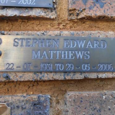 MATTHEWS Stephen Edward 1931-2006