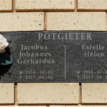 POTGIETER Jacobus Johannes Gerhardus 1934-2017 &amp; Estelle Helen 1938-2017