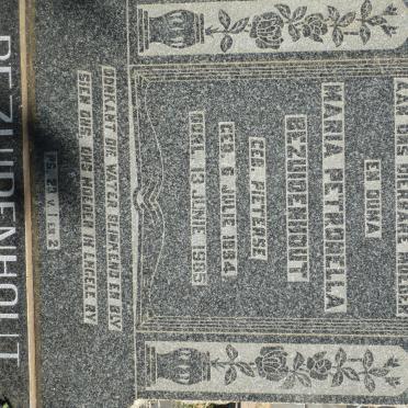 BEZUIDENHOUT Maria Petronella nee PIETERSE 1894-1985