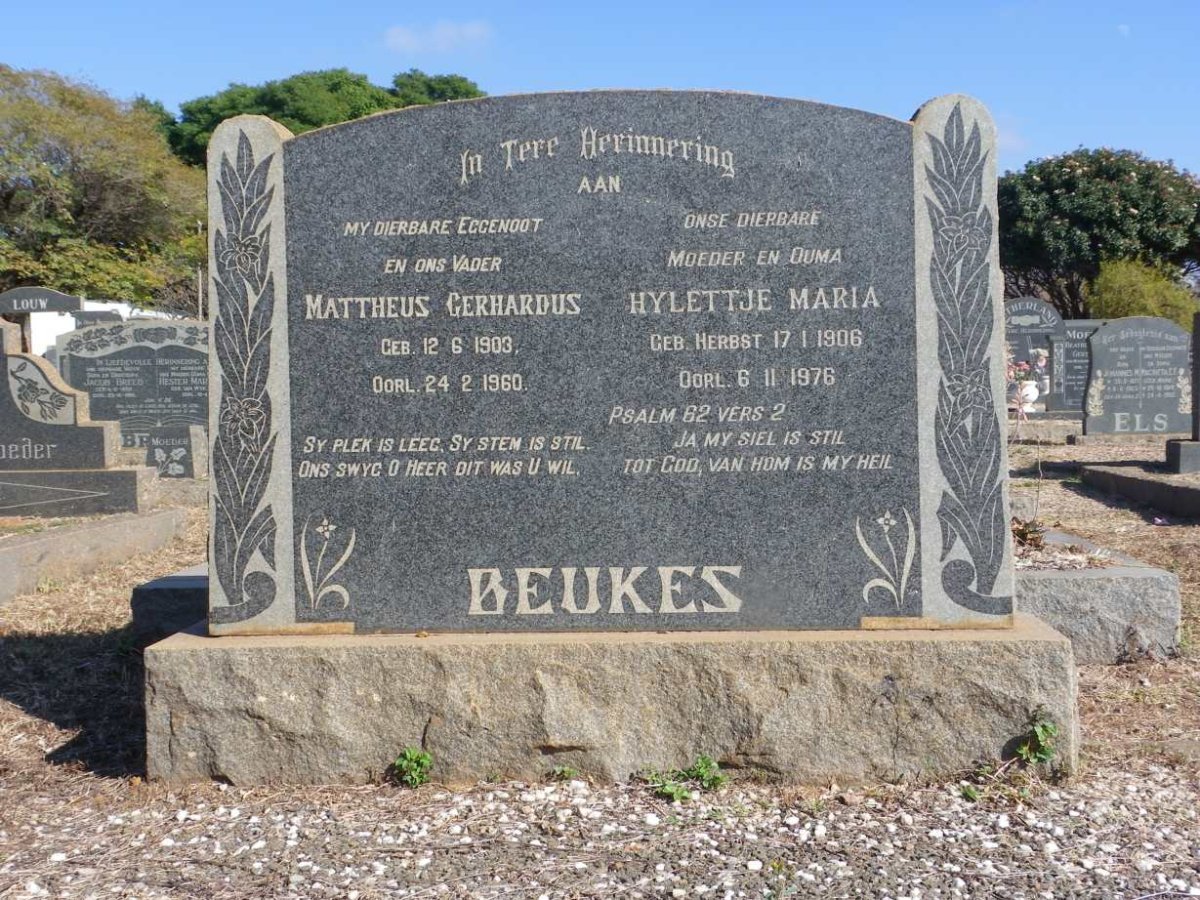 BEUKES Mattheus Gerhardus 1903-1960 &amp; Hylettje Maria HERBST 1906-1976