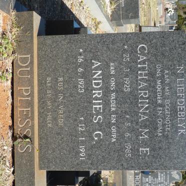 PLESSIS Andries G., du 1923-1991 &amp; Catharina M.E. 1925-1985