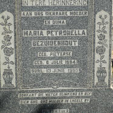 BEZUIDENHOUT Maria Petronella nee PIETERSE 1894-1985