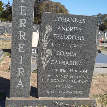 FERREIRA Johannes Andries Theodoris 1915-1982 &amp; Sophia Catharina 1916-2004