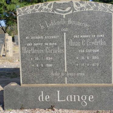LANGE Marthinus Cornelius, de 1894-1966 &amp; Anna C. Frederika STRYDOM 1890-1972