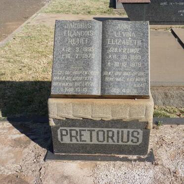PRETORIUS Jacobus Francois Retief 1895-1973 &amp; Anne Levina Elizabeth  V.D. LINDE 1889-1979