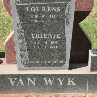 WYK Lourens, van 1929-1997 &amp; Trienie 1935-2001