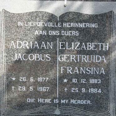 WYK Adriaan Jacobus, van 1877-1967 &amp; Elizabeth Gertruida Fransina 1883-1984