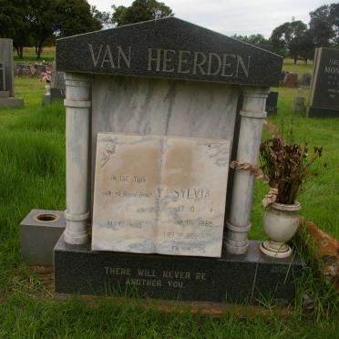 HEERDEN Sylvia, van 1936-1989
