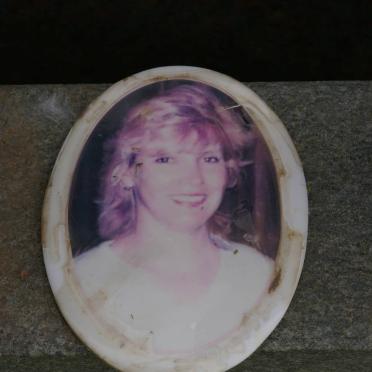 HEERDEN Alida, van 1966-2001