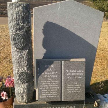 OOSTHUIZEN Pieter W.R. 1937-2004 &amp; Petronella S. SCHOEMAN 1940-