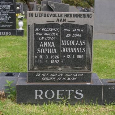 ROETS Nicolaas Johannes 1918- &amp; Anna Sophia 1926-1992