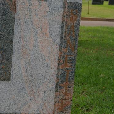 HELSDINGEN Gerhard, van 1946- &amp; Sanette 1949-1999