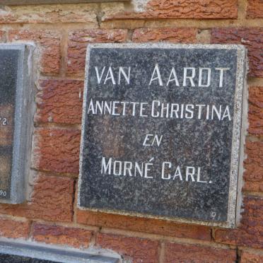AARDT Morne Carl, van &amp; Annette Christina