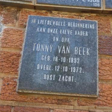 BEEK Tonny, van 1892-1972